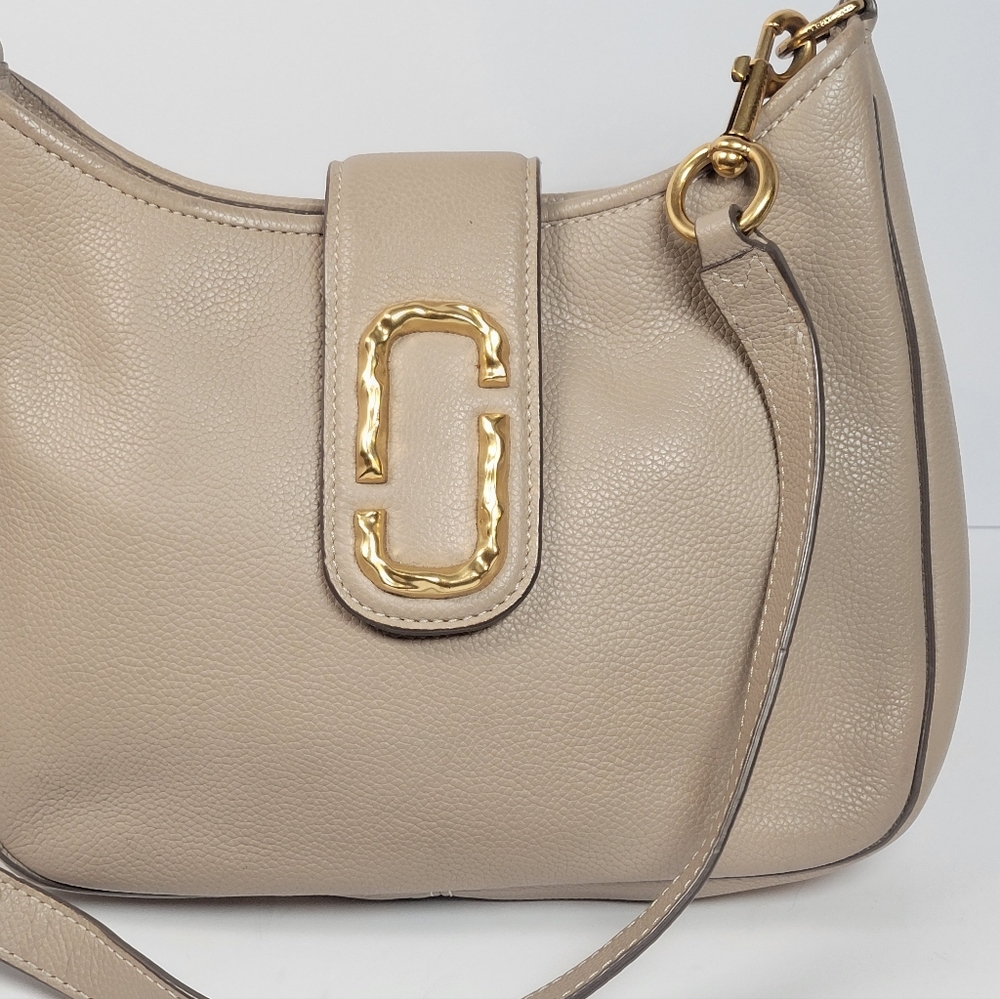 Marc Jacobs Taupe Interlock Leather  Crossbody Bag with Gold Accents - Picture 2 of 8